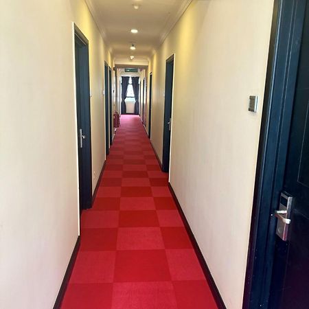 Manhattan Business Hotel Damansara Perdana Петалинг-Джая Экстерьер фото