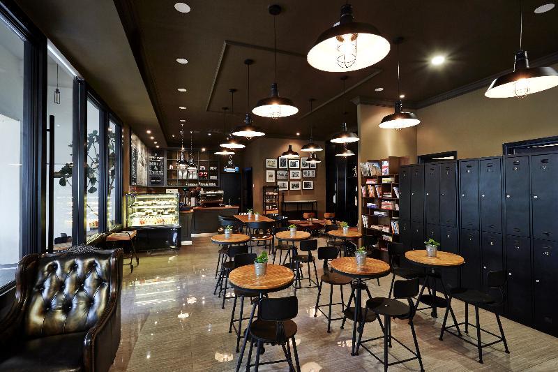 Manhattan Business Hotel Damansara Perdana Петалинг-Джая Экстерьер фото