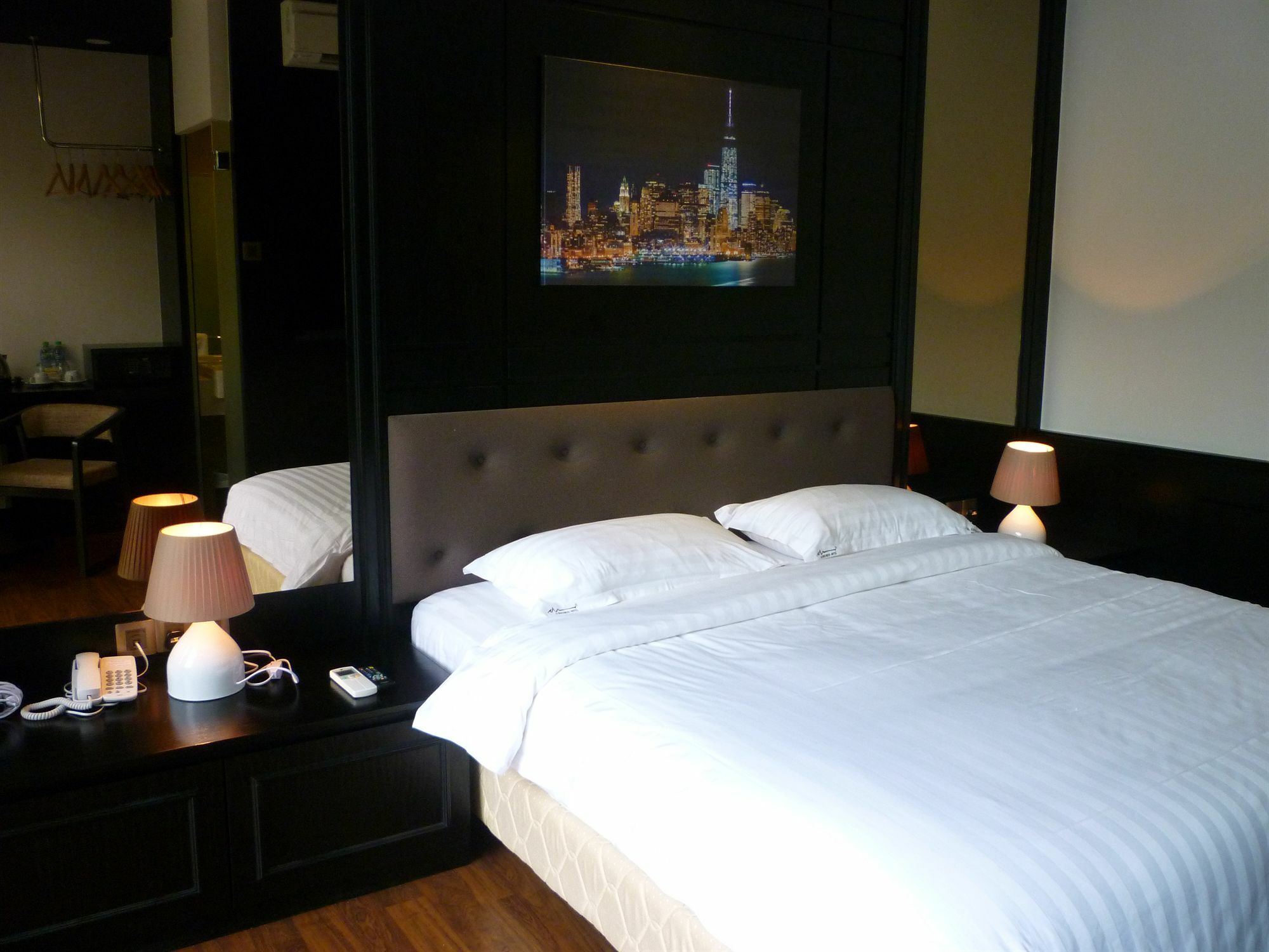 Manhattan Business Hotel Damansara Perdana Петалинг-Джая Экстерьер фото